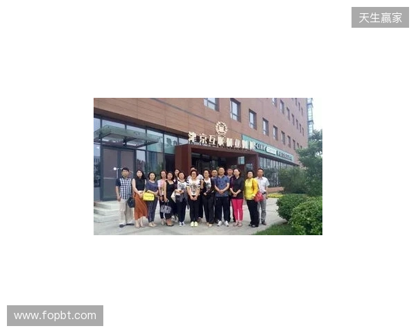 中冠综述：吴川青年2-2武汉联镇、广州海珠醒派3-3广州花都蜀地红