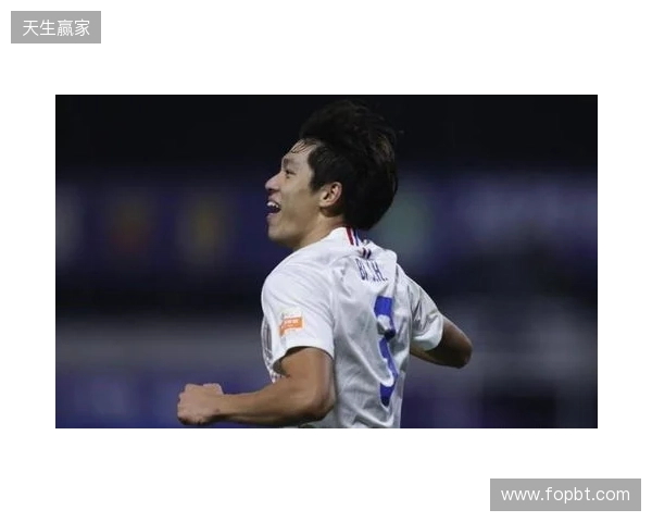 半场-玉昆暂0-0申花 约尼查造险两队合计1射正 半场-玉昆暂0-0申花 约尼查造险两队合计1射正